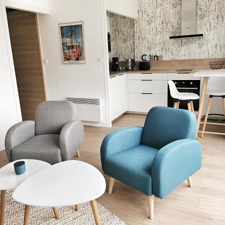 Appartement Lumineux Avec Balcon Et Parking 瑟堡 外观 照片